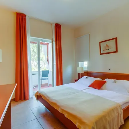 Hotel Manora 4*