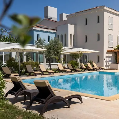 Manora Hotel Nerezine