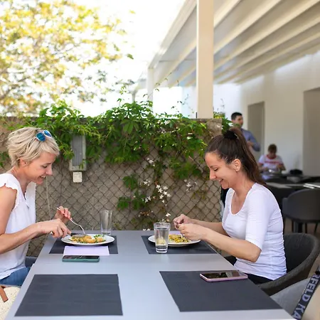 Hotel Manora Nerezine