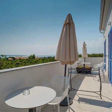 Hotel Manora Nerezine