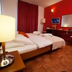 Manora Hotel 4*