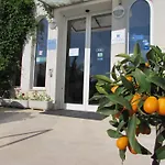 Manora