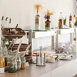 Manora Hotel