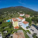 Hotel Manora 4*