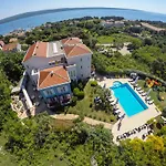 Hotel Manora Nerezine