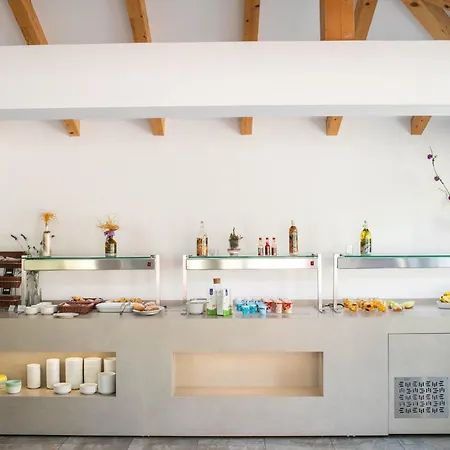 Manora Hotel Nerezine