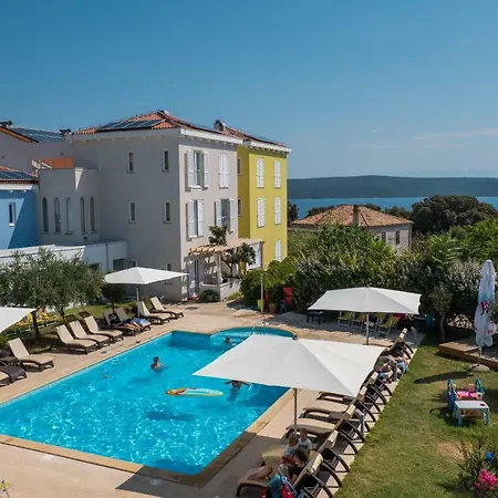 Manora 4*