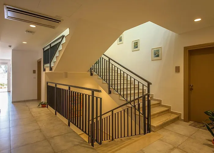 Manora Hotell Nerezine
