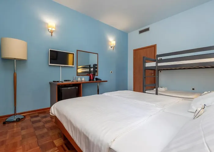 Manora Hotell
