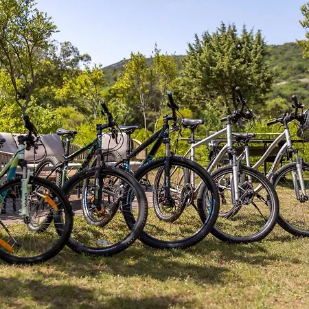 Manora מלון נזרין