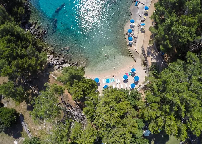 Manora نيغيزيني