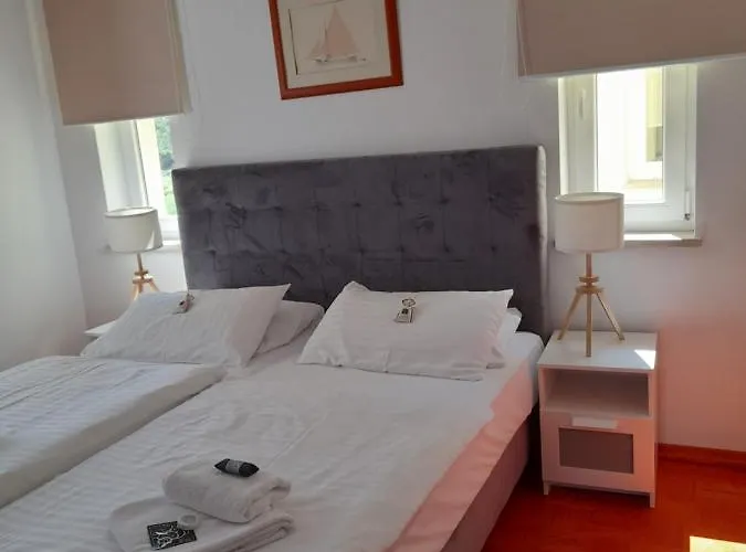 Manora 4* نيغيزيني